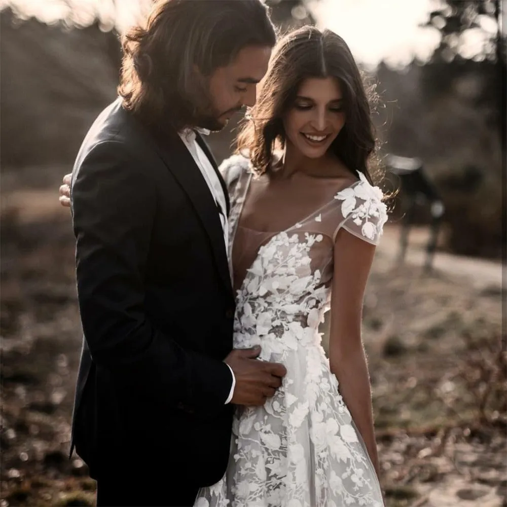 Sexy Bohemian Wedding Dress Short Sleeves Deep V Neck 3d Floral Appliques Bridal Gowns Backless Vestido De Noiva Lorie