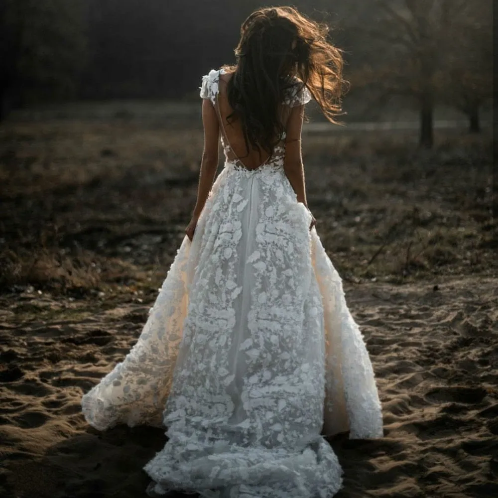 Sexy Bohemian Wedding Dress Short Sleeves Deep V Neck 3d Floral Appliques Bridal Gowns Backless Vestido De Noiva Lorie
