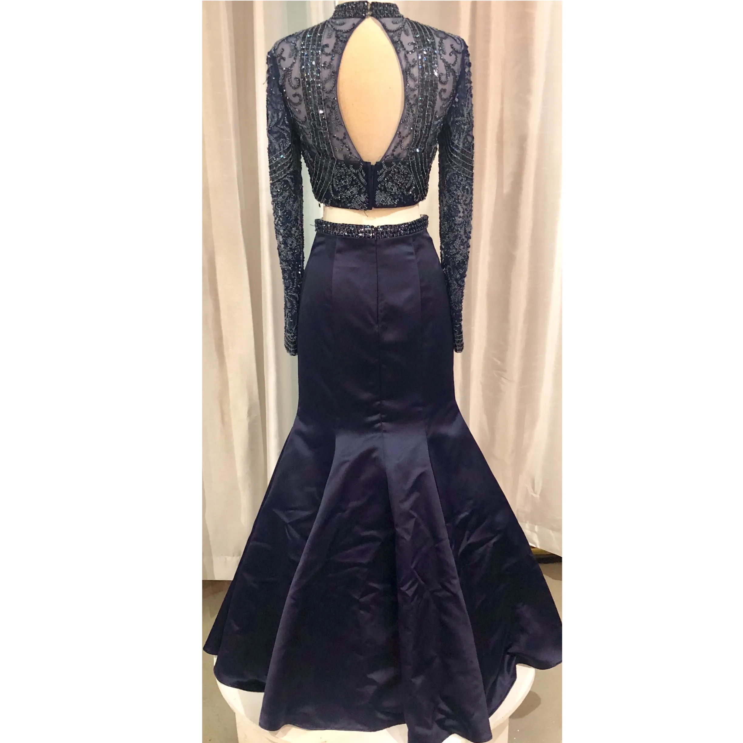 SHERRI HILL 51107 Navy Blue Two-Piece Satin Mermaid with Long Sleeve Beaded Bodice Dress Size 4