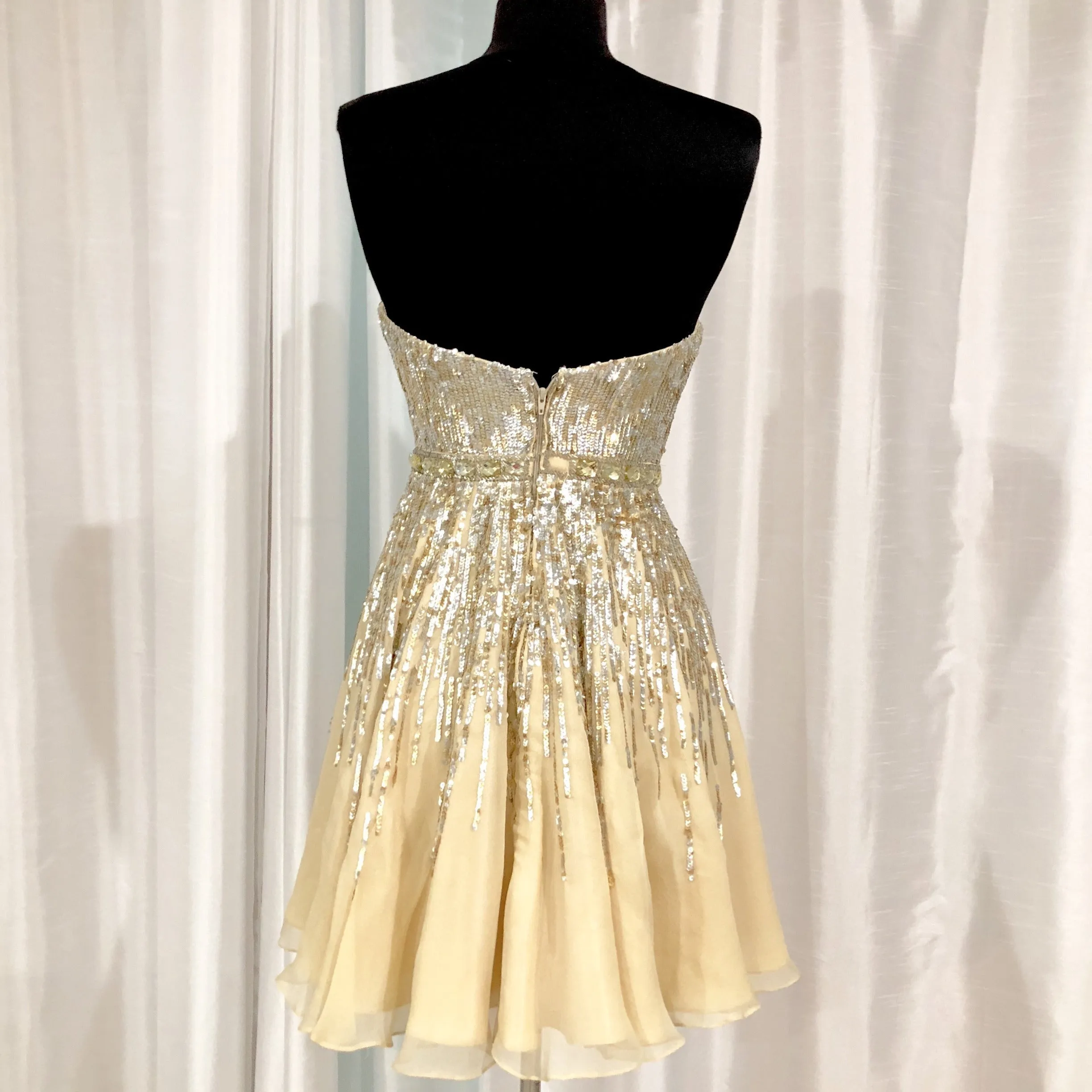 SHERRI HILL 8528 Gold Sequin Strapless Dress Size 4