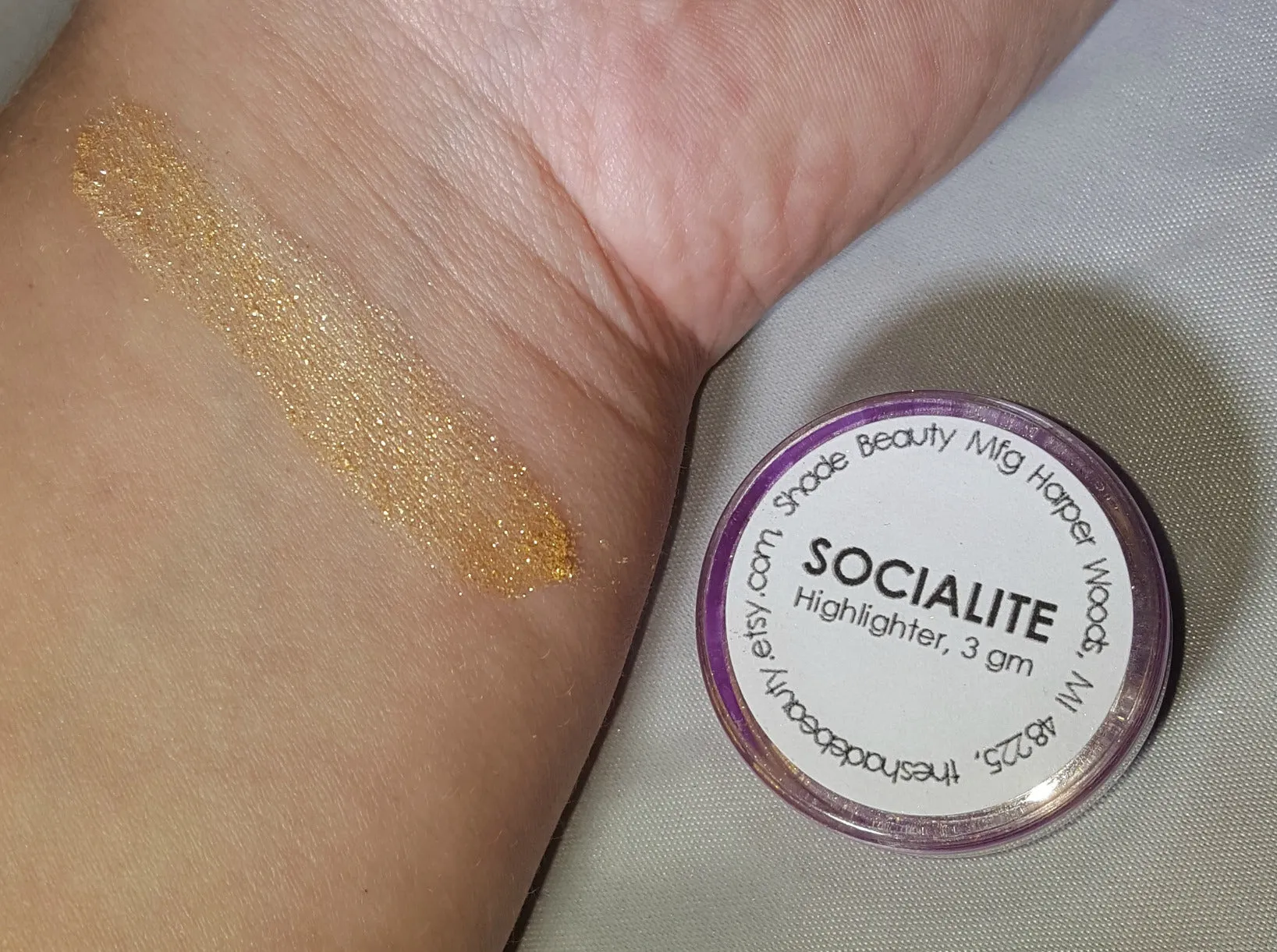 Socialite Loose Highlighter