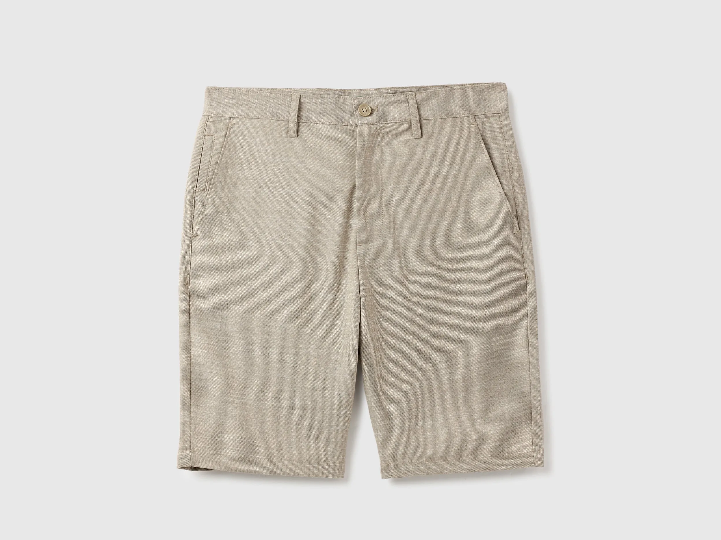 Solid Comfort Fit Chambray Slub Shorts