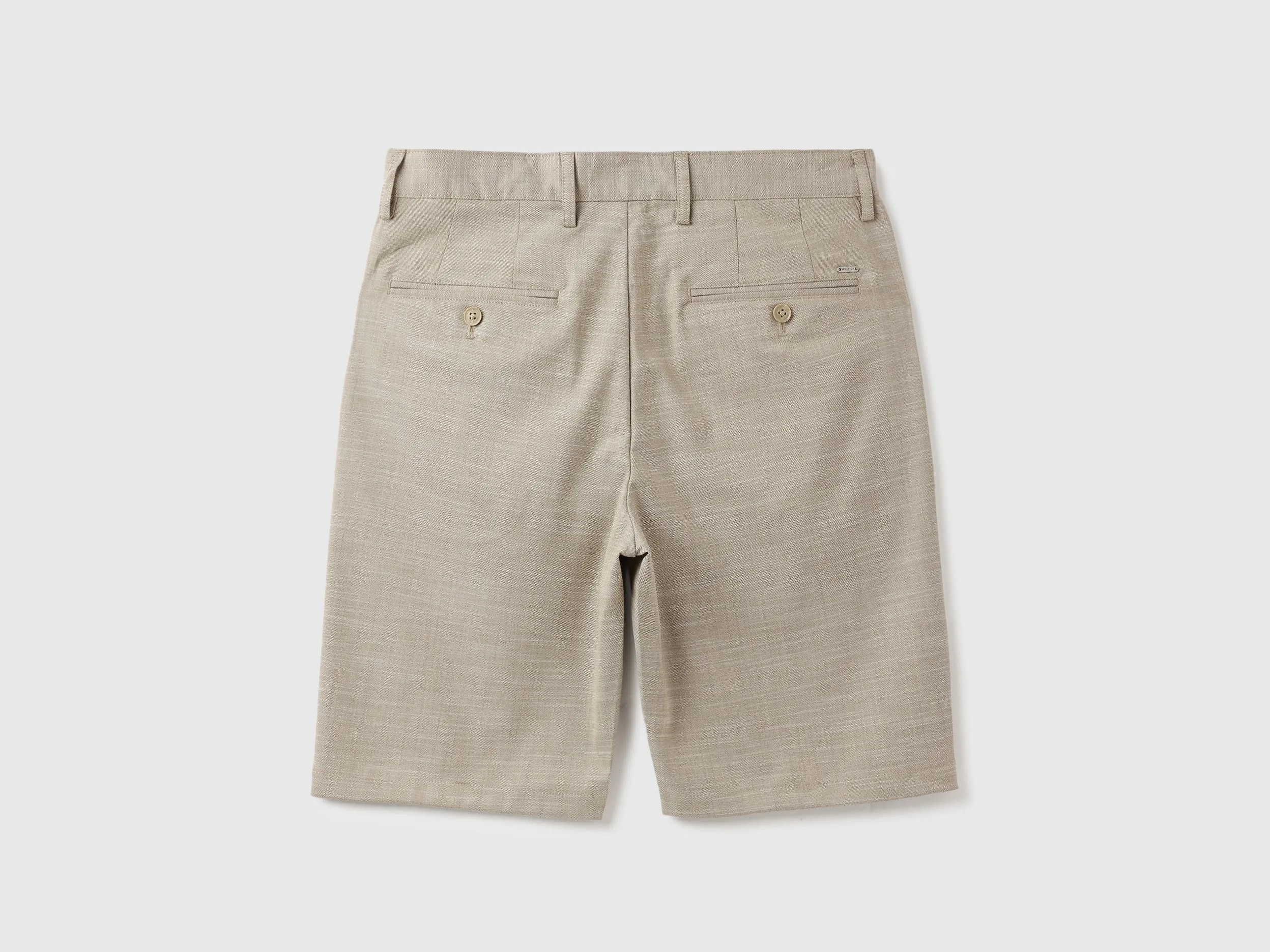 Solid Comfort Fit Chambray Slub Shorts
