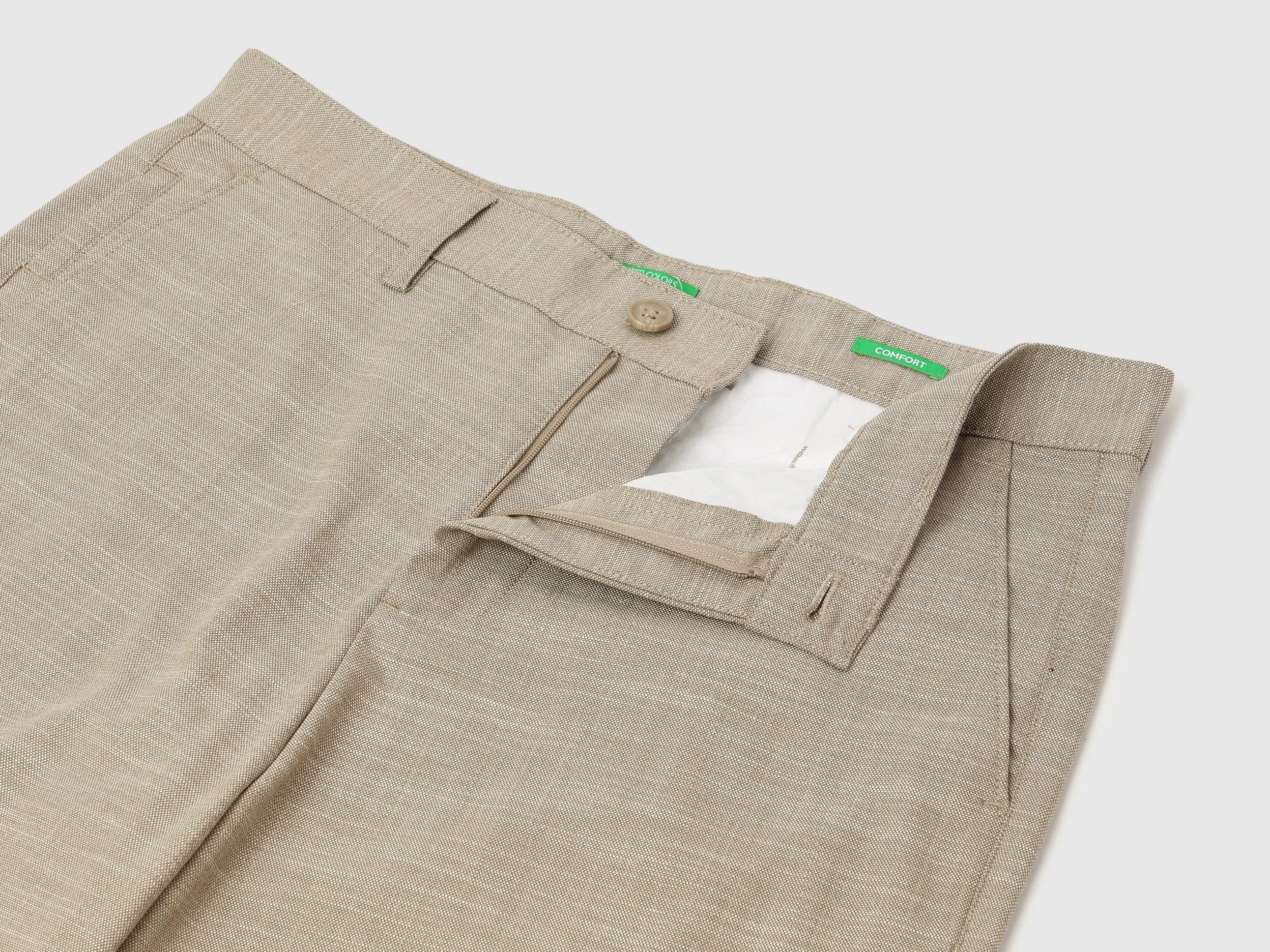 Solid Comfort Fit Chambray Slub Shorts