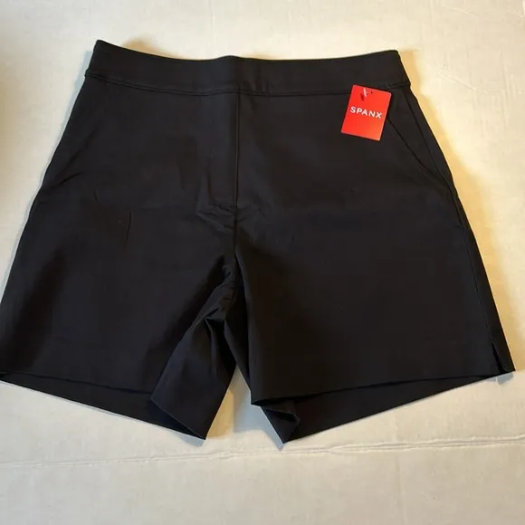 Spanx Small Shorts Polished 6&quot; On-the-Go Shorts in Classic Black NWT