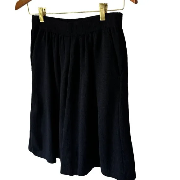 St. John Collection Santana Knit Black Walking Shorts Wide Leg High Rise Classic