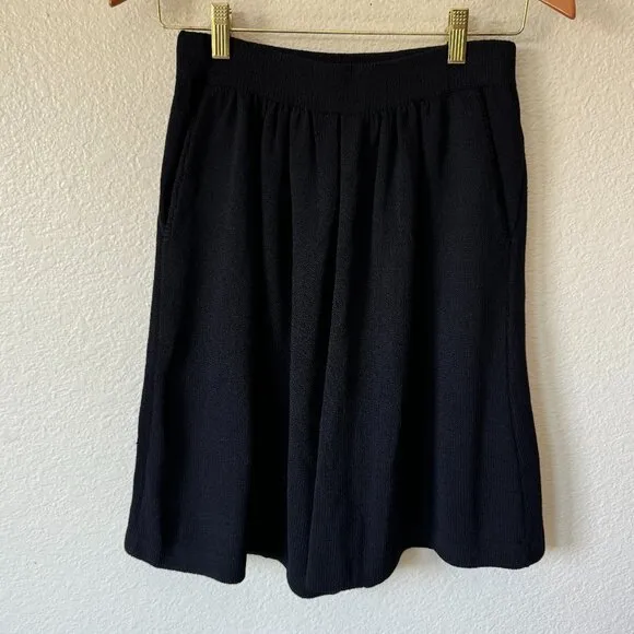 St. John Collection Santana Knit Black Walking Shorts Wide Leg High Rise Classic