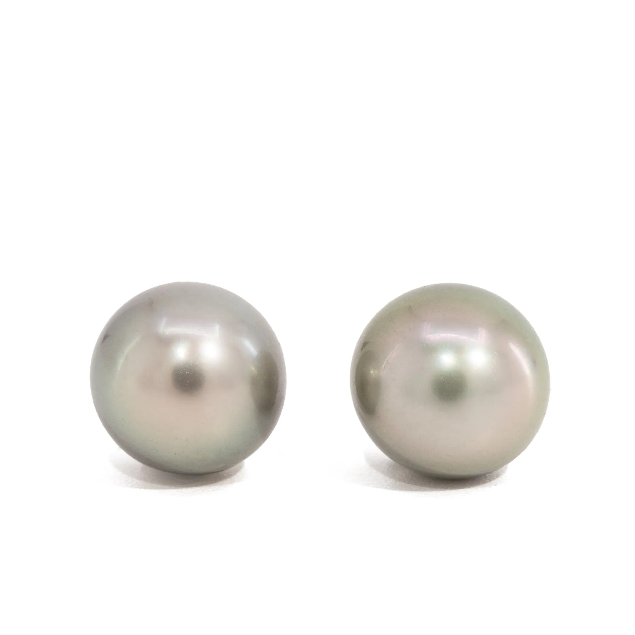 Tahitian Black Sea Pearl 14.67 Carat Pair