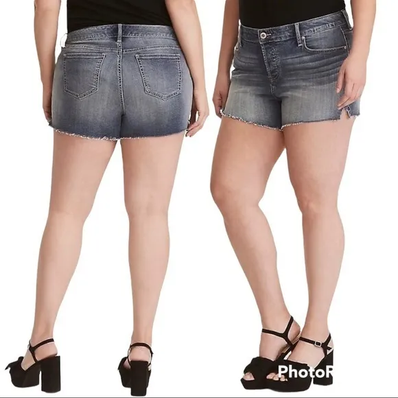 TORRID BROOKLYN Skinny High Rise Vintage Stretch Denim Jeans Shorts 20