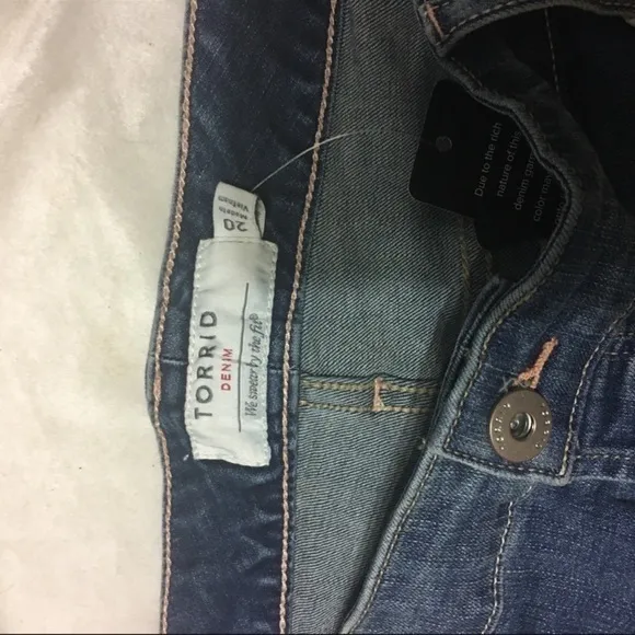 TORRID BROOKLYN Skinny High Rise Vintage Stretch Denim Jeans Shorts 20