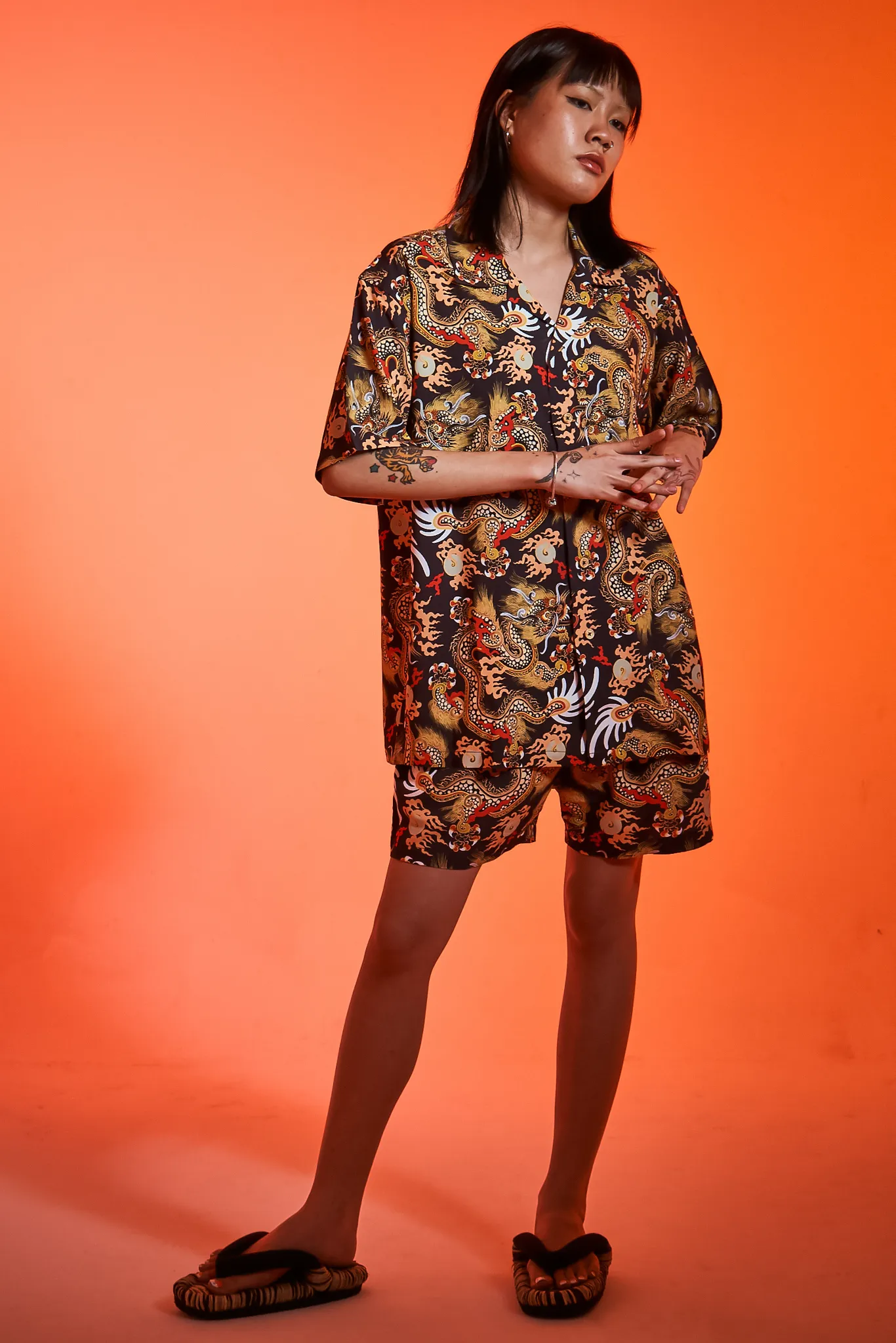 [UNISEX] TOMAS TOMAS X LOCO MOSQUITO 108 DRAGONS BLACK SHORT SLEEVE SHIRT