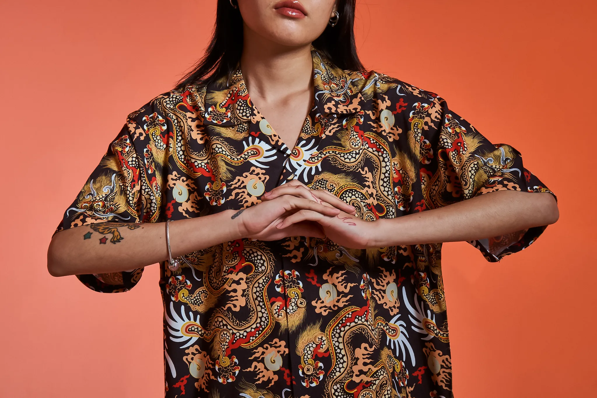 [UNISEX] TOMAS TOMAS X LOCO MOSQUITO 108 DRAGONS BLACK SHORT SLEEVE SHIRT