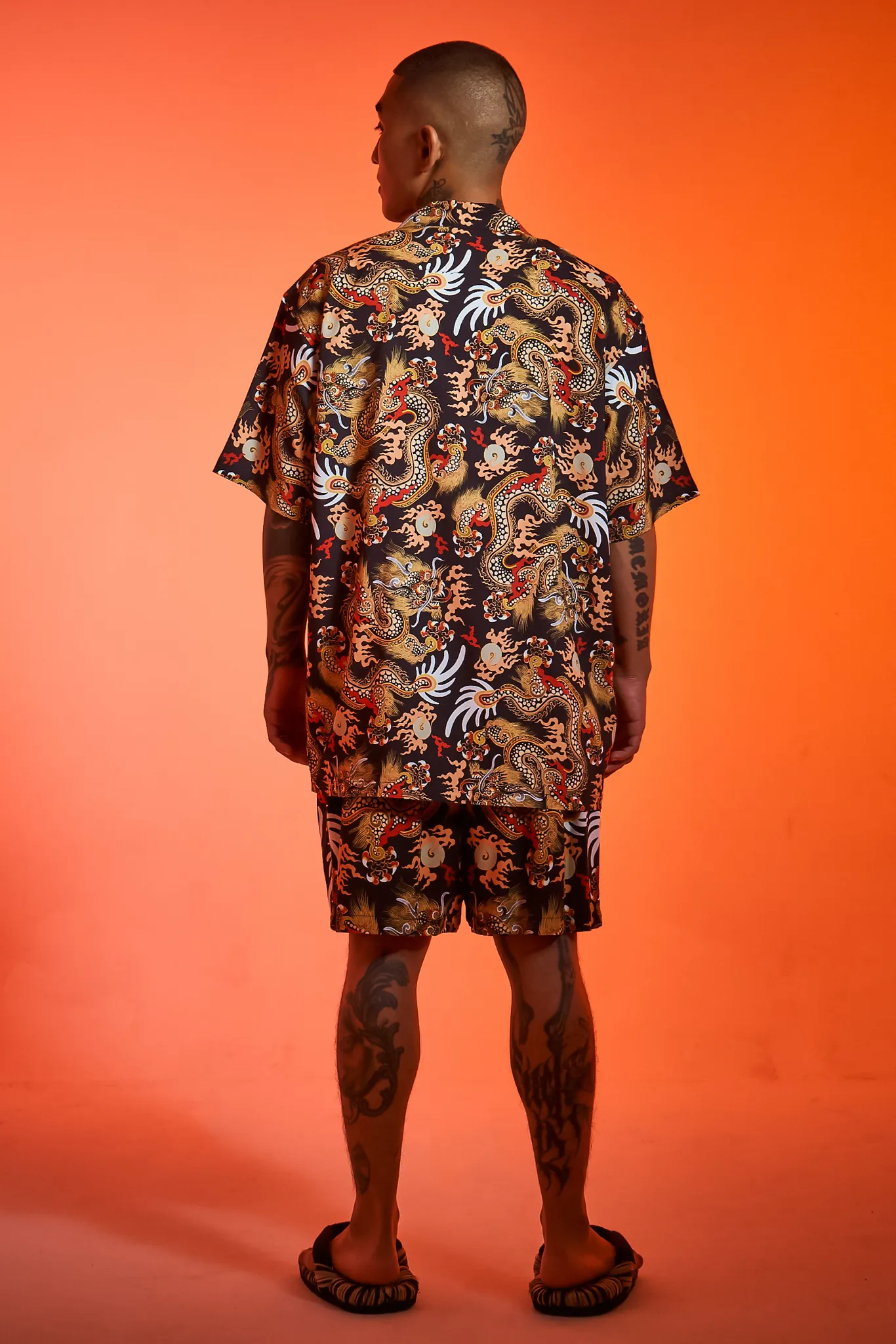 [UNISEX] TOMAS TOMAS X LOCO MOSQUITO 108 DRAGONS BLACK SHORT SLEEVE SHIRT