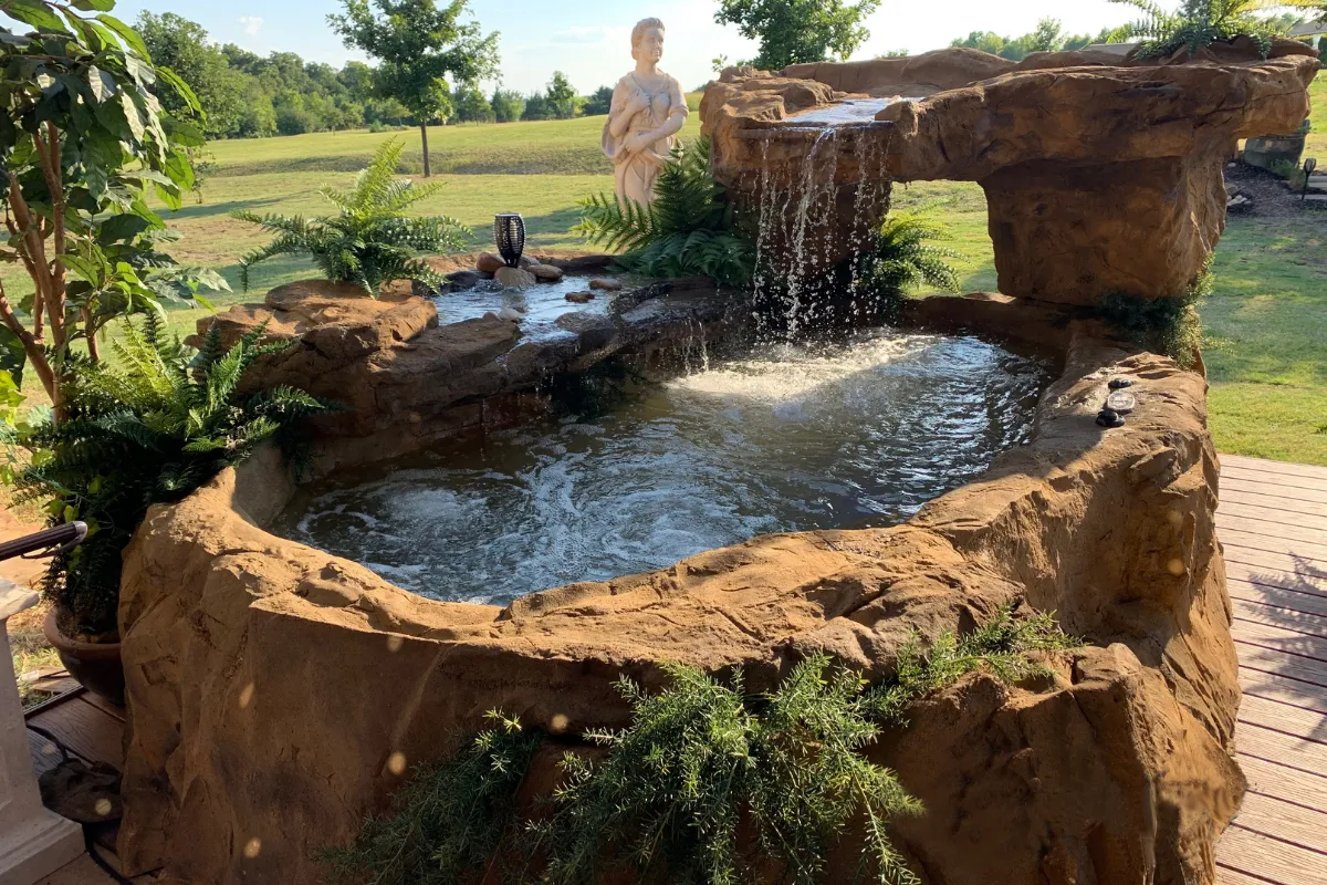 Universal Rocks Ground Spa - Stream