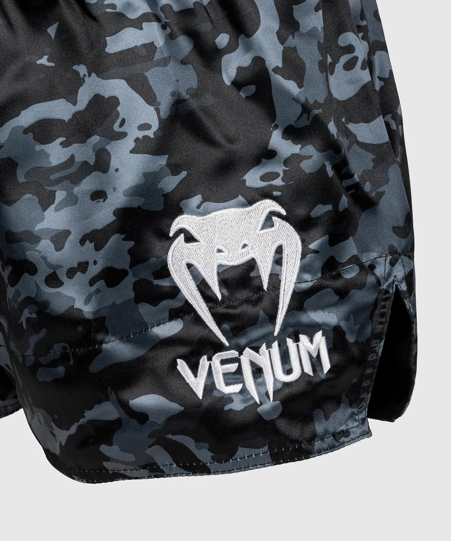Venum Classic Muay Thai Shorts - Donker Camo