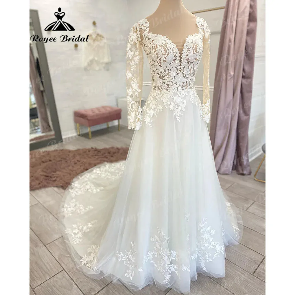 Vintage Boho Lace Long Sleeve Open Back Wedding Gown for Women  Appliques Wedding Dress with V Neck Bridal Gown Custom Made