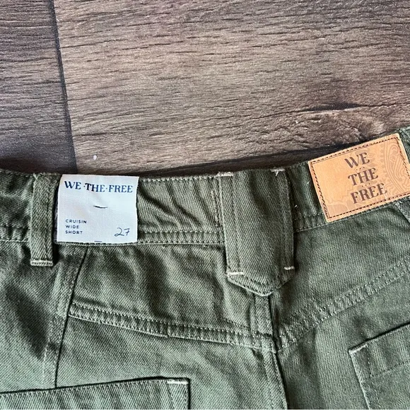 We The Free Women's Cruisin Soutache Wide Long Shorts Green Size 27 NEW