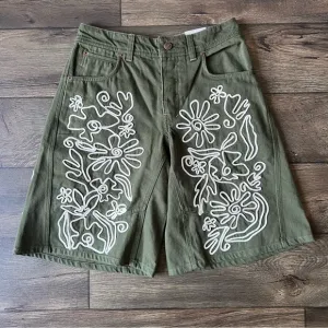 We The Free Women's Cruisin Soutache Wide Long Shorts Green Size 27 NEW