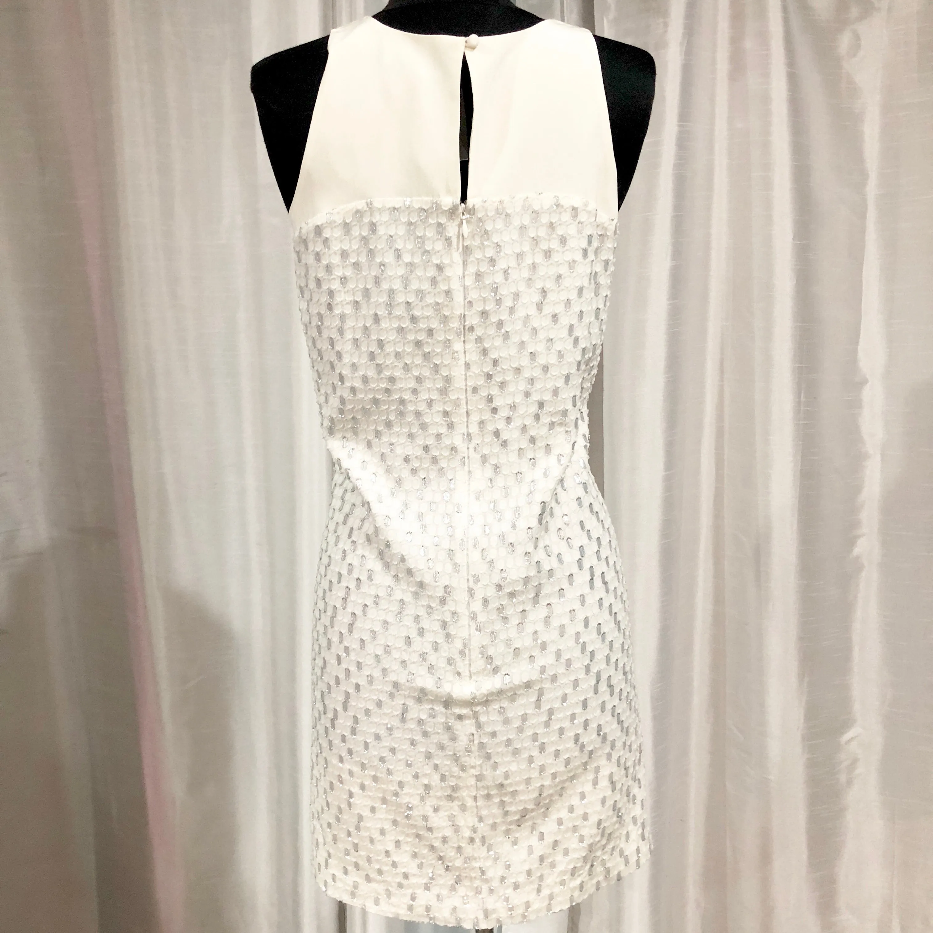 WHITE HOUSE BLACK MARKET Short Off-White & Silver Dress Size 4