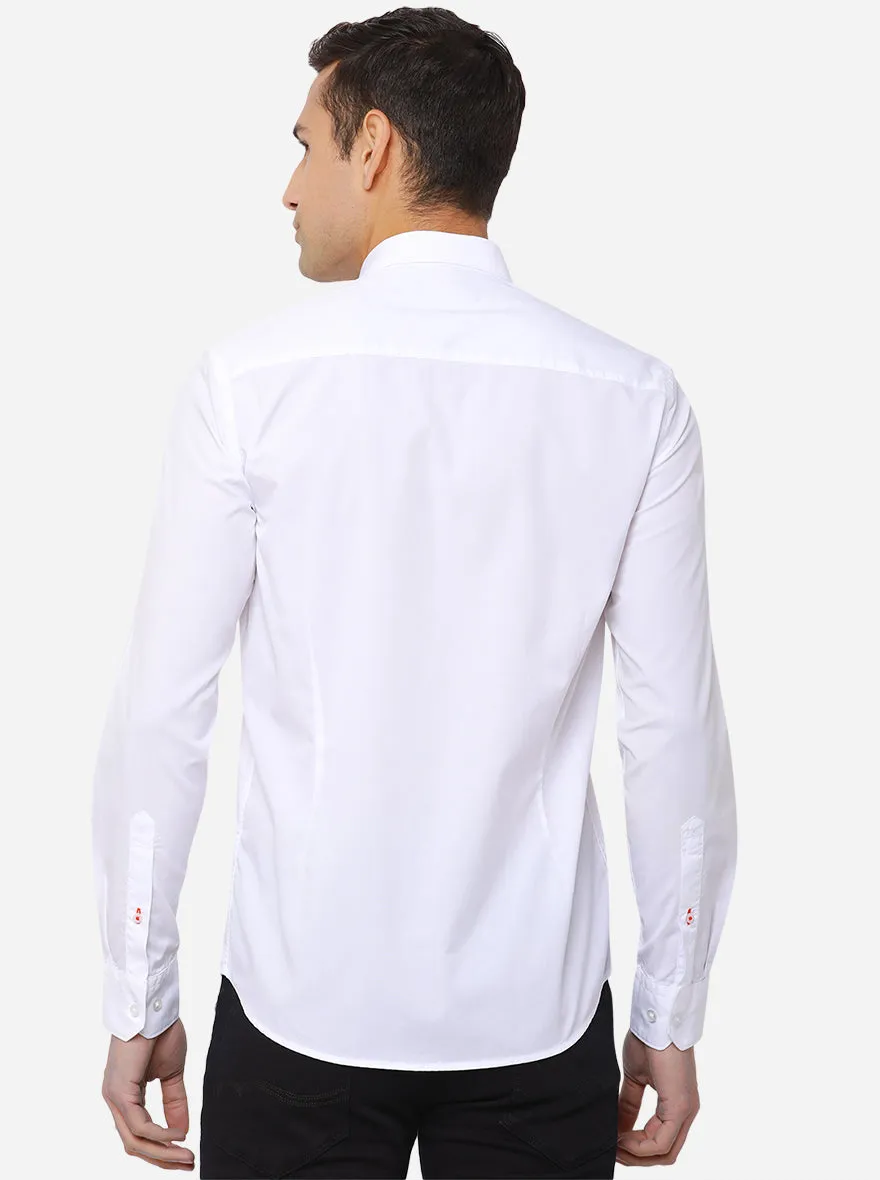 White Solid Slim Fit Casual Shirt | JadeBlue