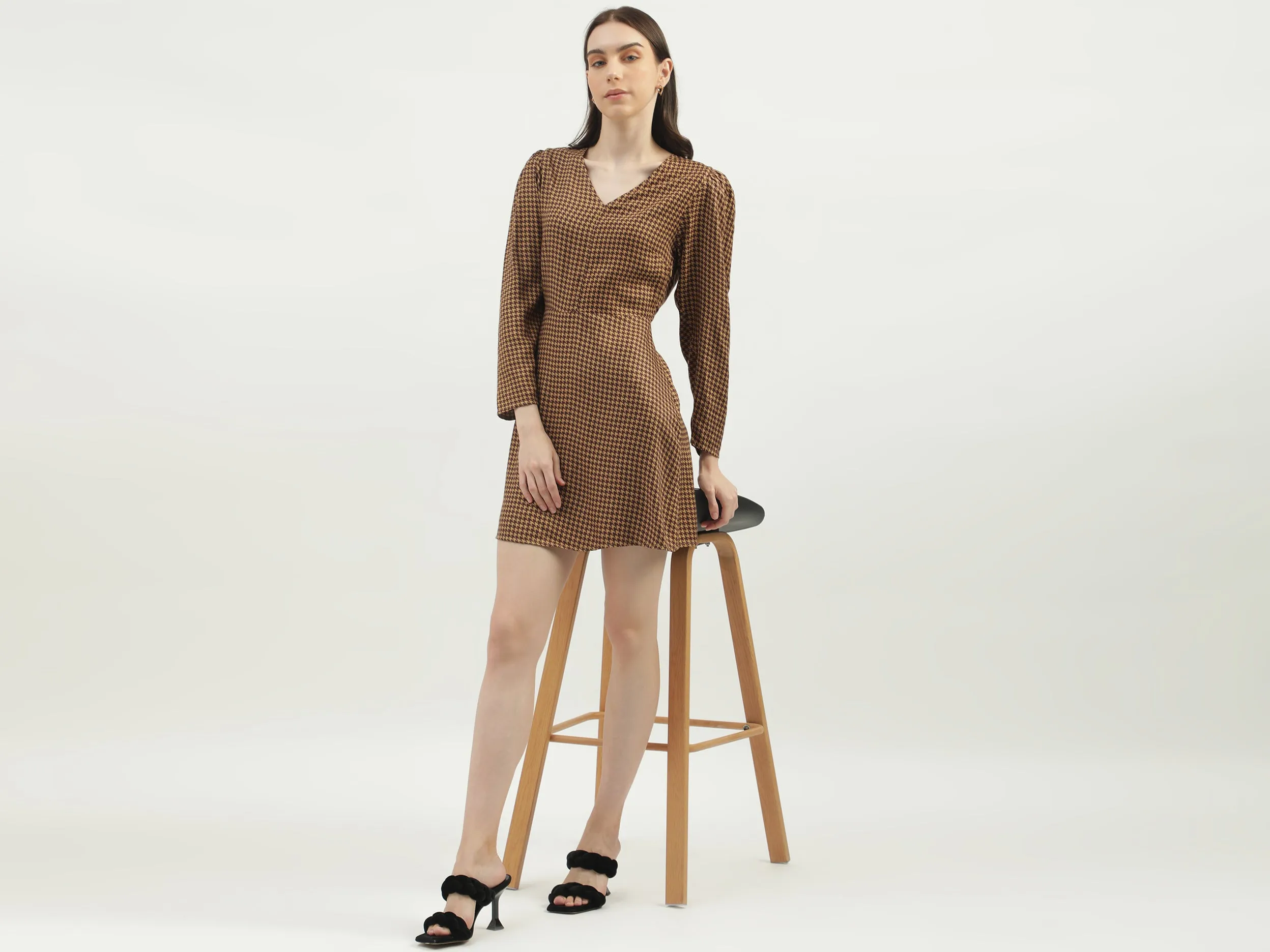 Women's Regular Fit V-Neck Printed Dresses